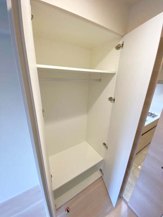 物件内観写真10　(収納)