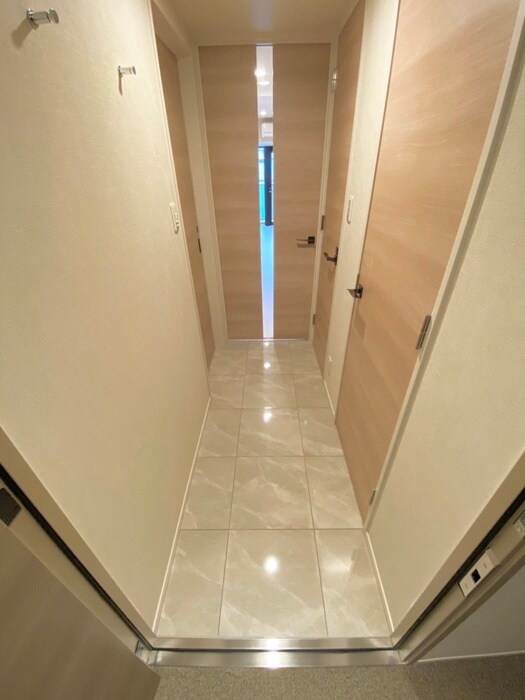 物件内観写真14　(玄関)