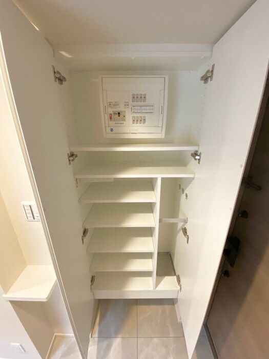 物件内観写真16　(靴箱)
