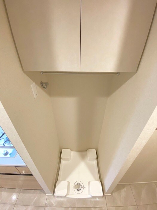 物件内観写真16　(洗濯機置場)