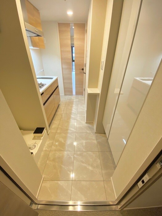 物件内観写真17　(玄関)