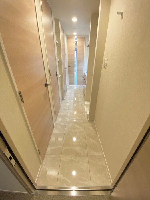 物件内観写真17　(玄関)