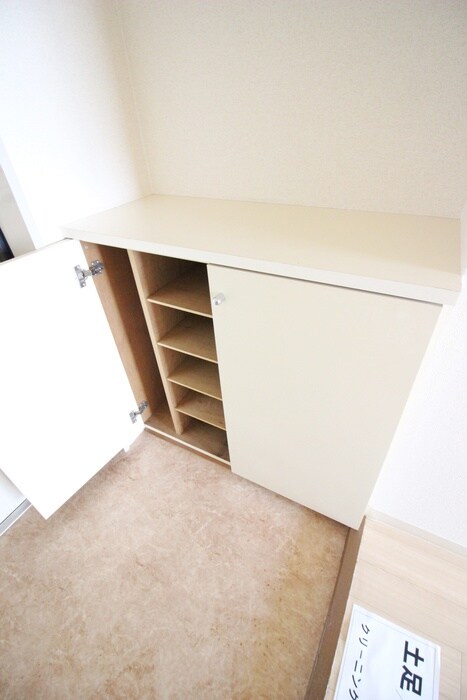 物件内観写真18　(靴箱)