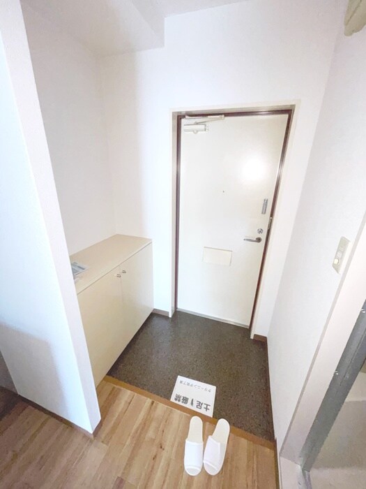 物件内観写真21　(玄関)