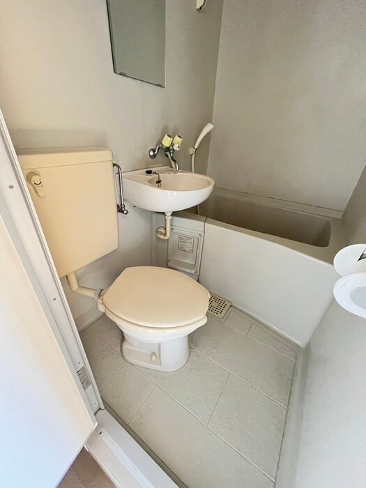 物件内観写真12　(トイレ)