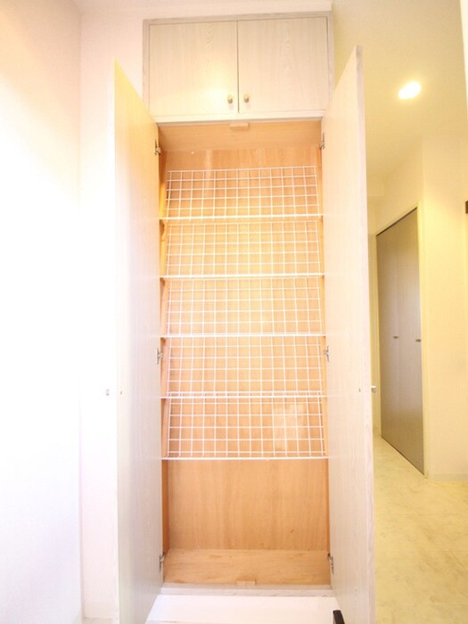 物件内観写真17　(靴箱)