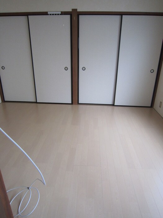 物件内観写真6　(居室)
