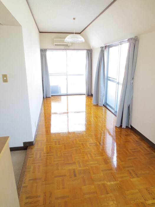 物件内観写真9　(居室)