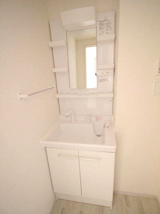 物件内観写真9　(洗面)