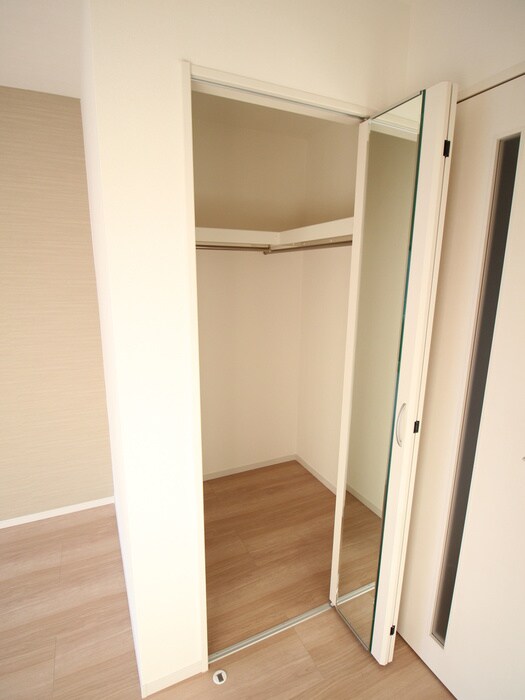 物件内観写真15　(収納)