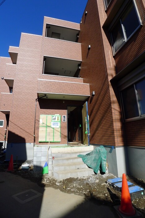 物件外観写真3　(駐輪場)