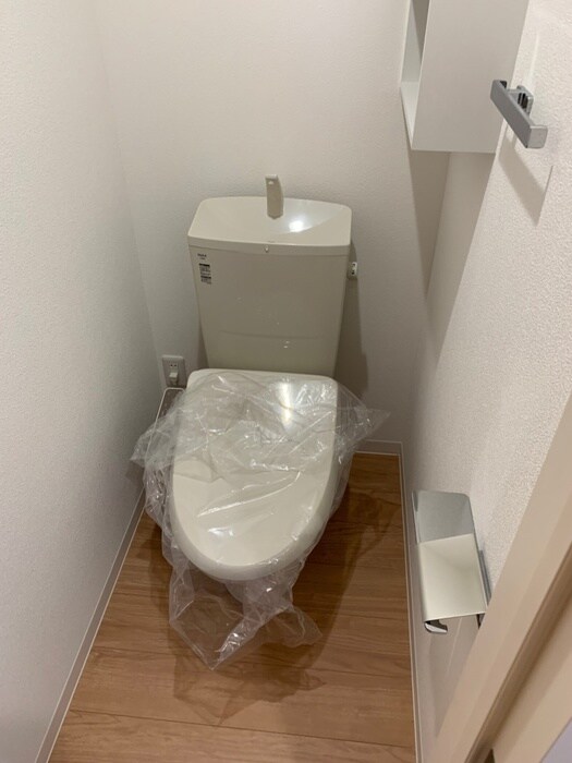 物件内観写真12　(トイレ)