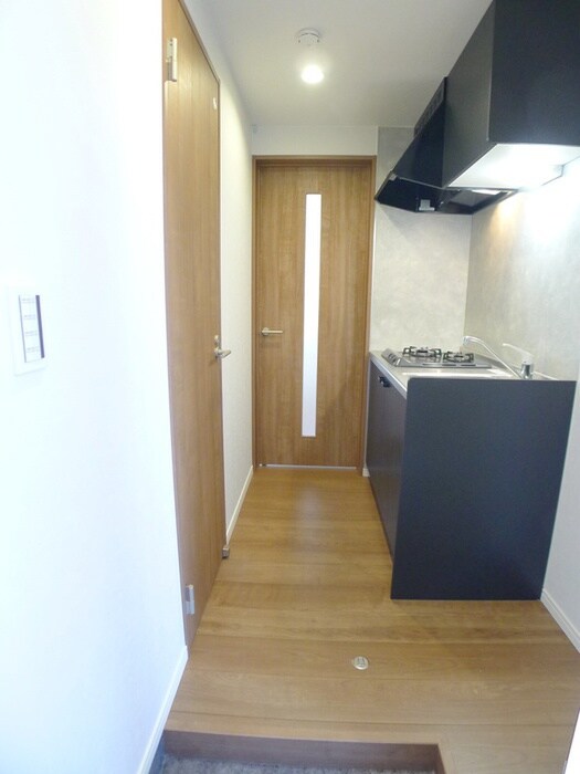 物件内観写真12　(廊下)