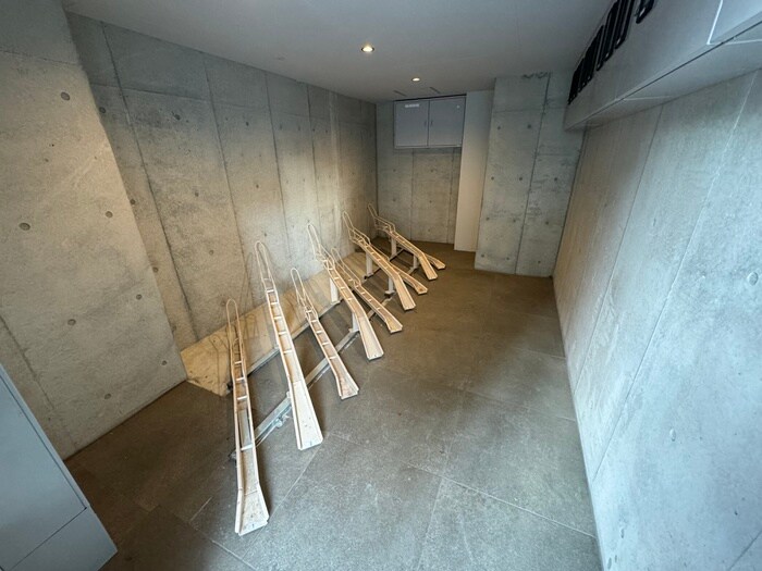 物件外観写真5　(駐輪場)