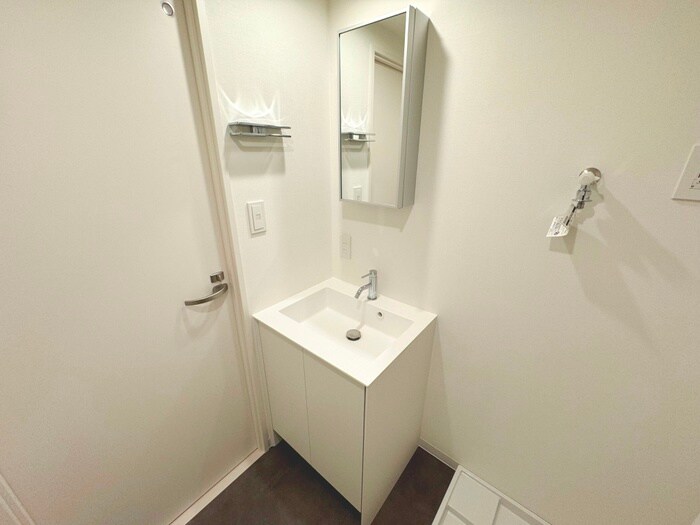 物件内観写真13　(洗面)