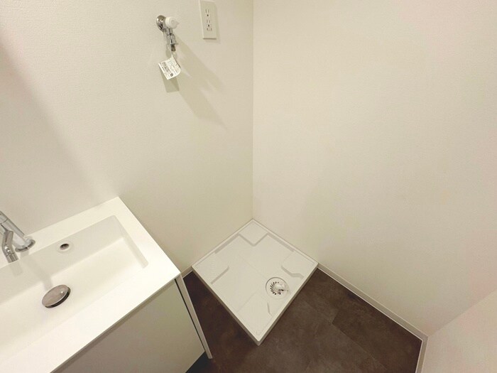 物件内観写真17　(洗濯機置場)