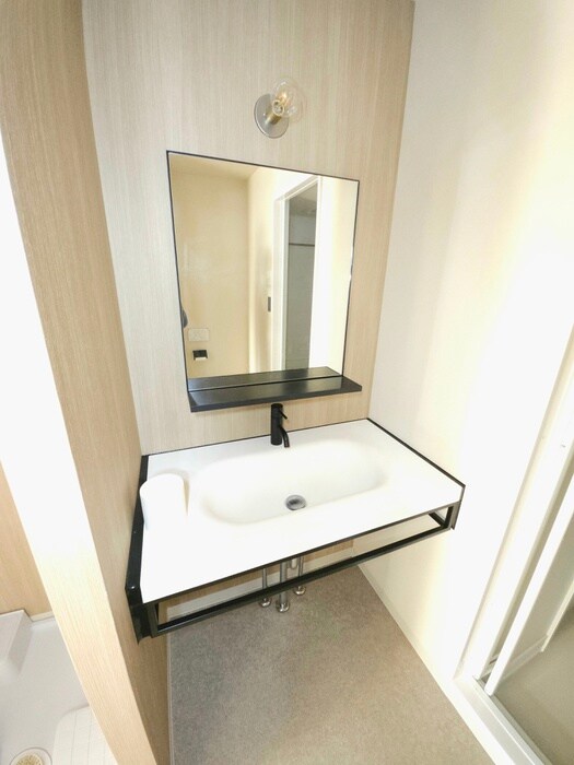 物件内観写真11　(洗面)