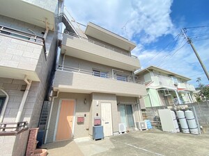 ハイムエーデルワイス外観写真
