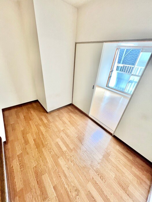 物件内観写真9　(居室)