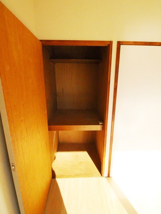 物件内観写真13　(収納)