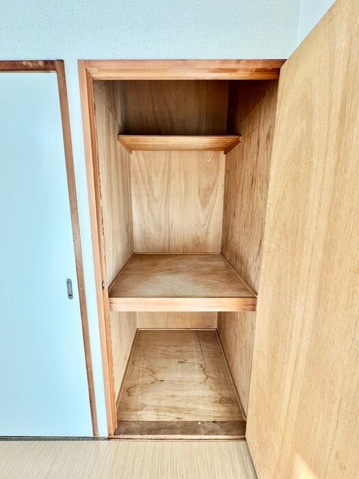 物件内観写真13　(収納)