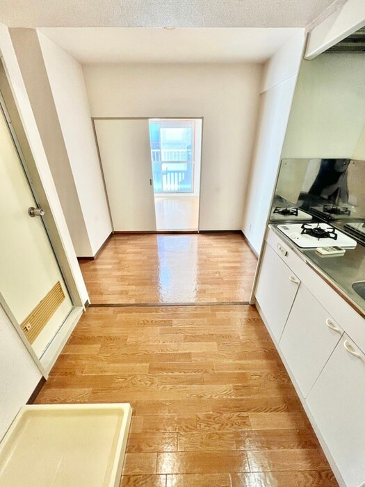 物件内観写真16　(廊下)