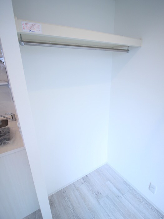 物件内観写真18　(収納)