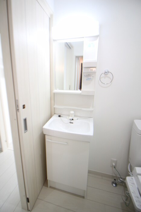 物件内観写真10　(洗面)