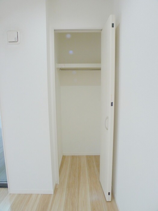 物件内観写真12　(収納)