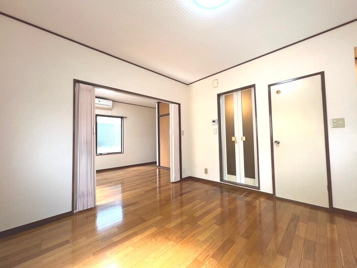 物件内観写真8　(居室)