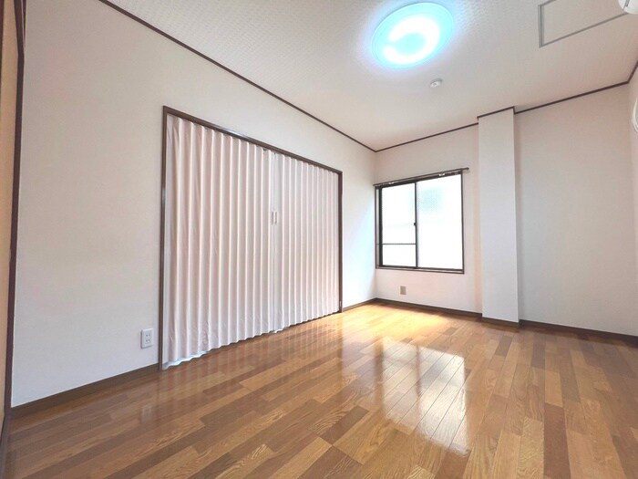 物件内観写真19　(居室)