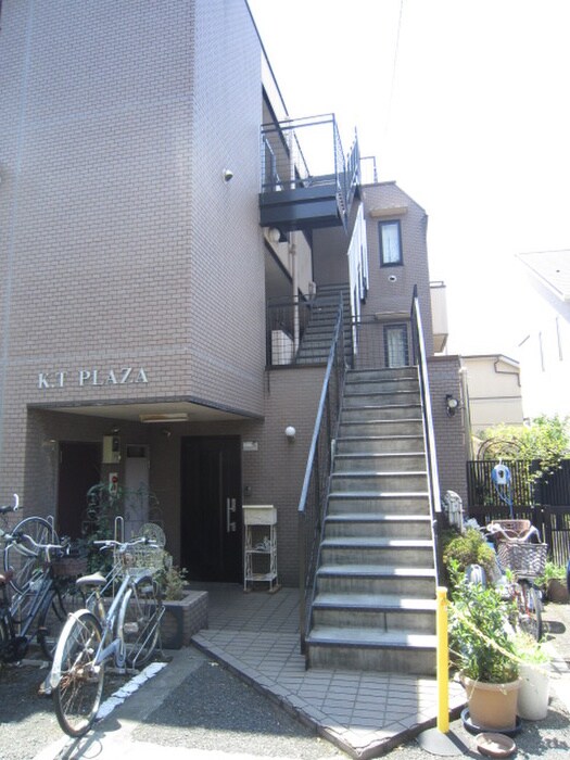 物件外観写真5　(エントランス部分)