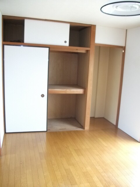 物件内観写真10　(居室)