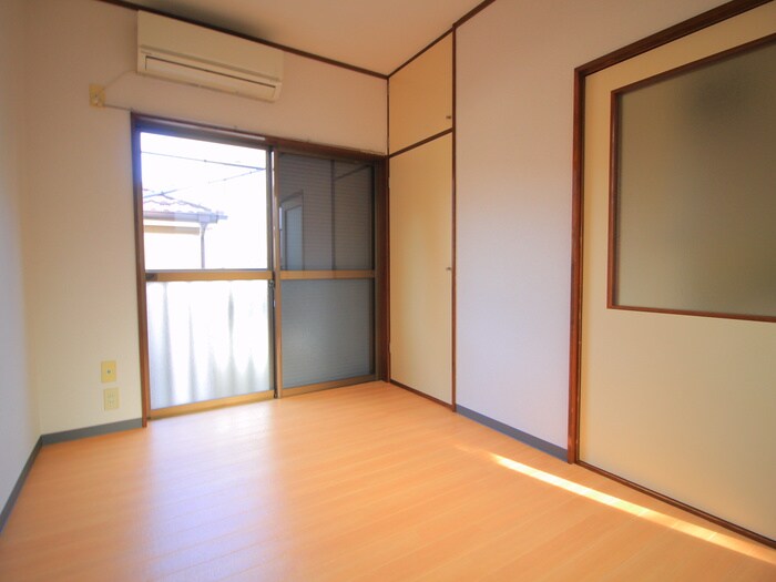 物件内観写真6　(居室)