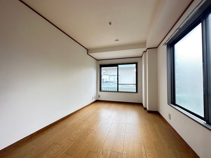 物件内観写真10　(居室)