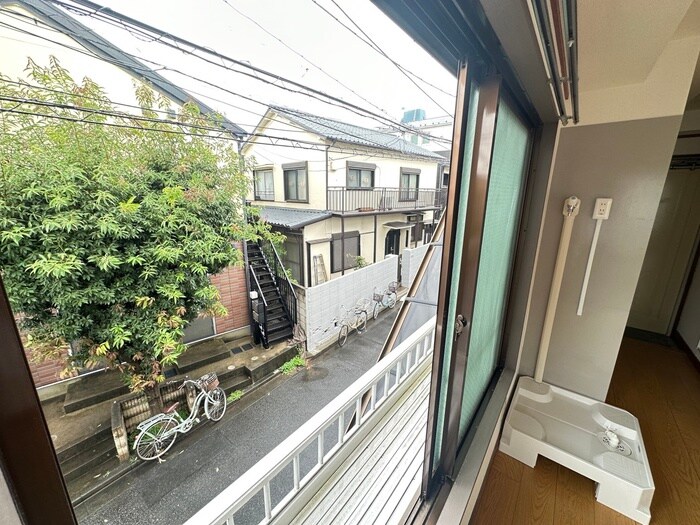 物件内観写真17　(室内からの展望)