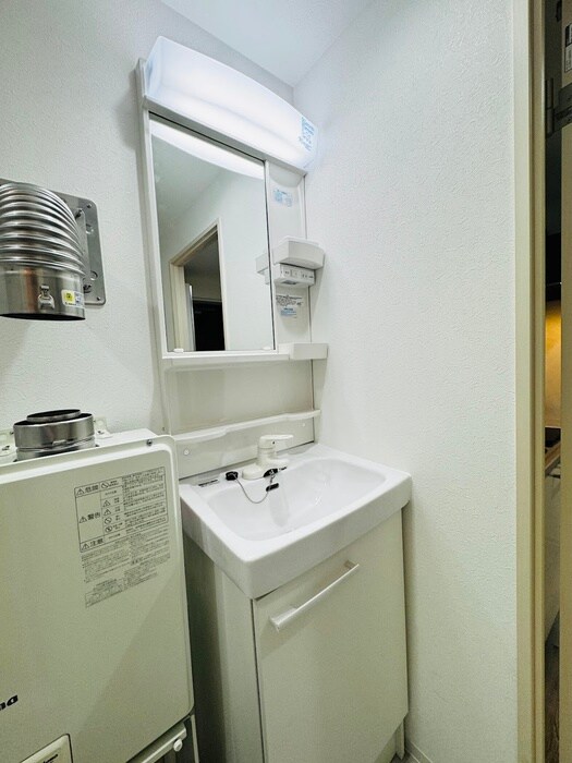 物件内観写真11　(洗面)