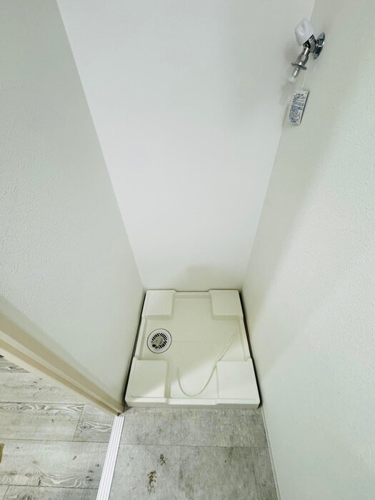 物件内観写真15　(洗濯機置場)