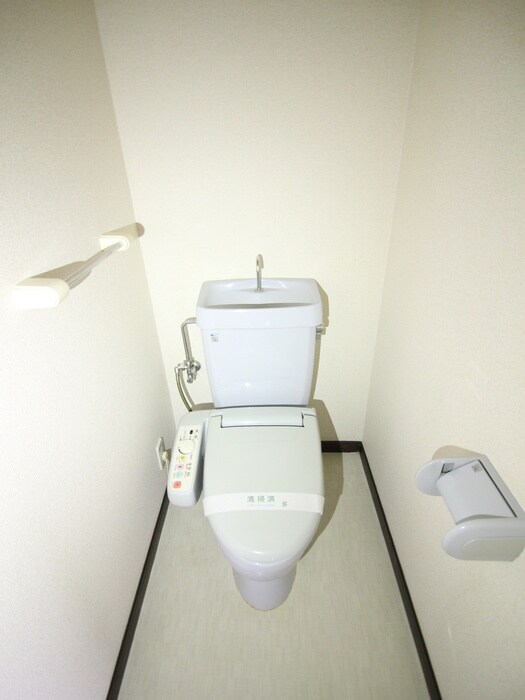 物件内観写真14　(トイレ)