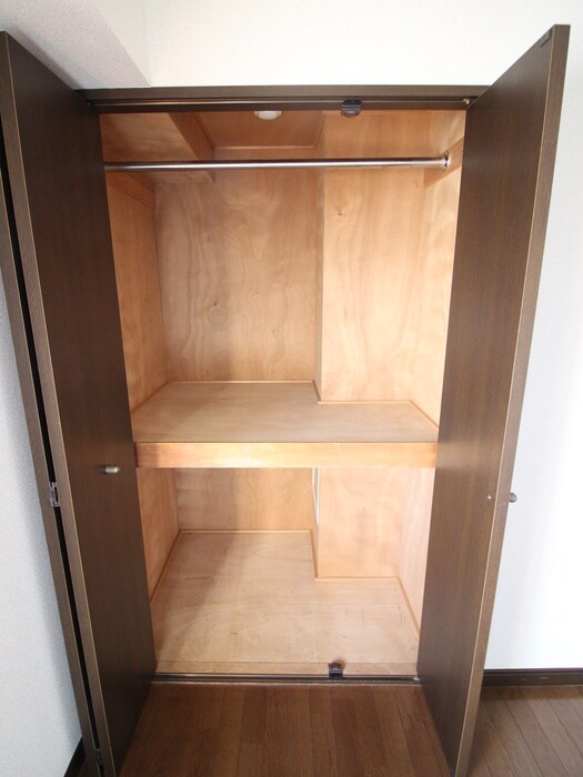 物件内観写真15　(収納)