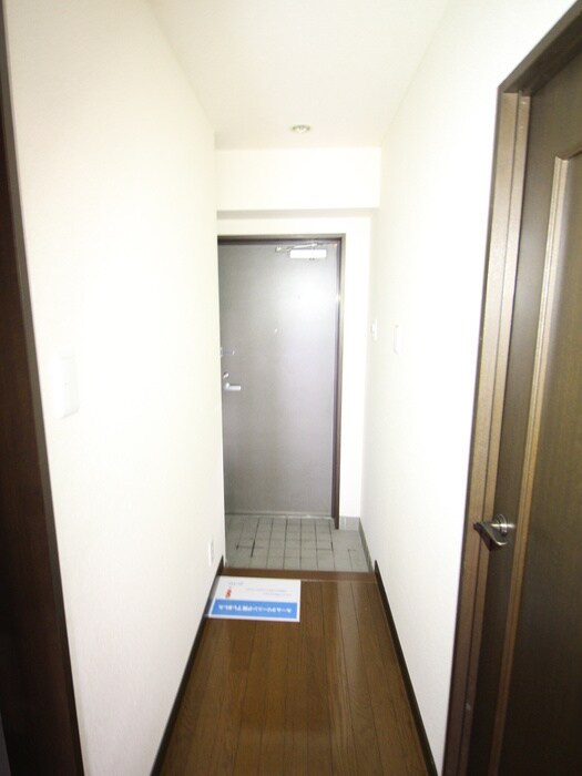 物件内観写真17　(廊下)