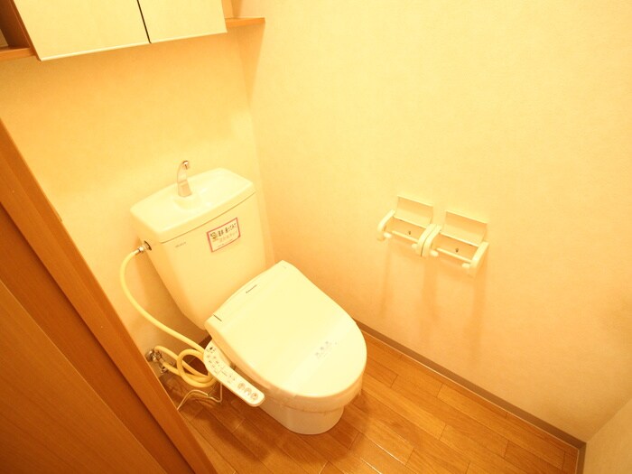 物件内観写真8　(トイレ)