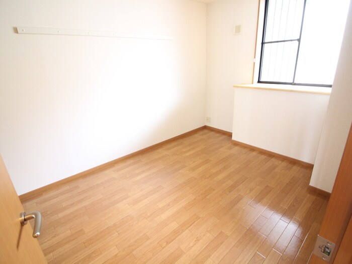 物件内観写真11　(居室)