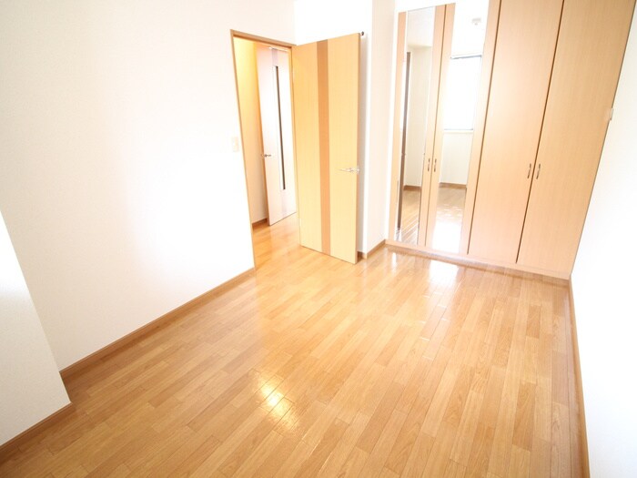 物件内観写真13　(居室)