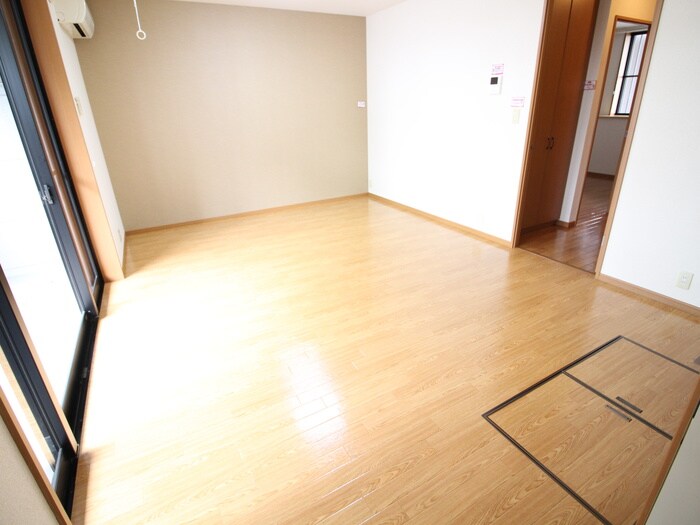 物件内観写真17　(居室)