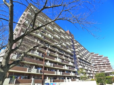 検見川ハイム２号棟（３０４）外観写真