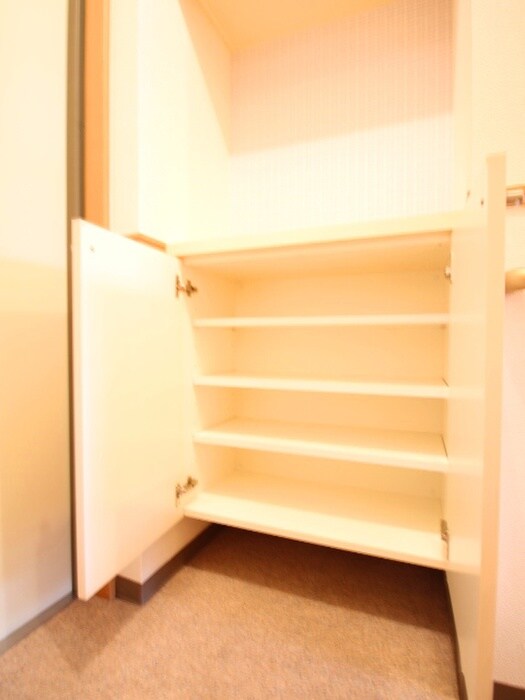 物件内観写真16　(靴箱)