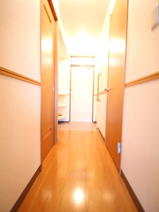 物件内観写真17　(廊下)