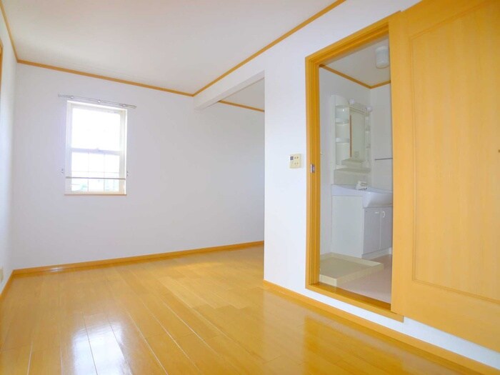 物件内観写真9　(内観写真)