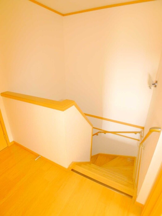 物件内観写真19　(廊下)